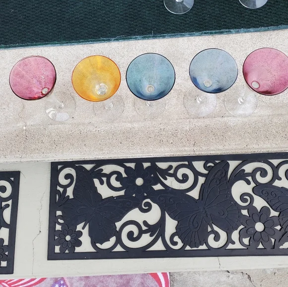 5 Wine/cordial Glasses 💙💛💜 - Picture 4 of 8